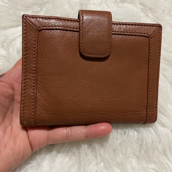 🔥TORY BURCH wallet🔥 - Picture 2 of 12